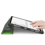Solidenz TriFold Hoes iPad Air 6 / Air 5 / Air 4 / iPad Pro 11 inch - Voetbal - Afbeelding 6