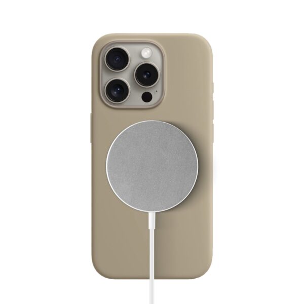 Solidenz Beige Siliconen iPhone 15 Pro hoesje met MagSafe - Desert Sand - Afbeelding 9